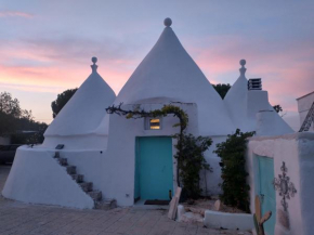 Fascinating Trullo close to Ostuni Italy